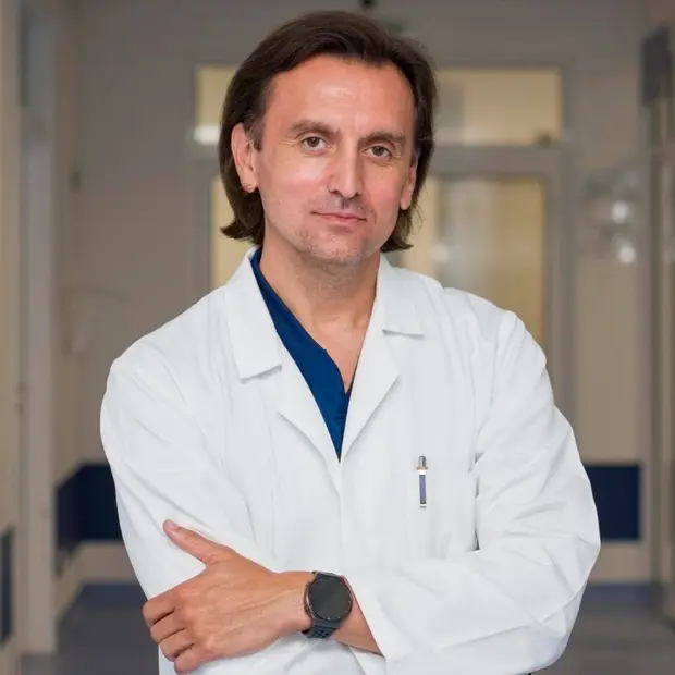 Доц. д-р Свилен Тодоров - специалист по ортопедия и травматология в гр. Плевен