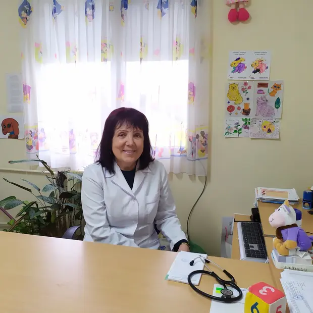 Д-р Лина Ганева, специалист по детски болести в гр. Камено
